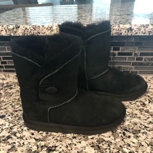 UGG Shoes - Girl’s black Ugg Boots UGG Shoes - Girl’s black Ugg Boots